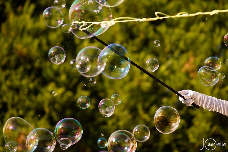 bulles de savon géantes cirque indigo PACA
