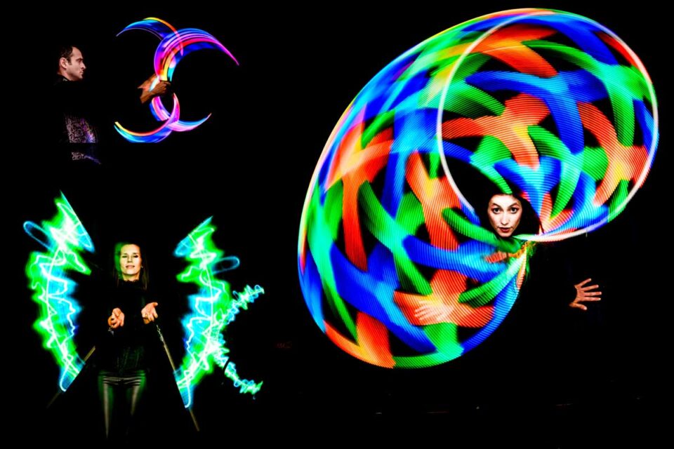 Spectacle jongleur lumineux graphique logo CE gala