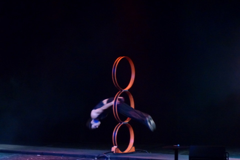 grand cirque de noel spectacle acrobatie chinoise