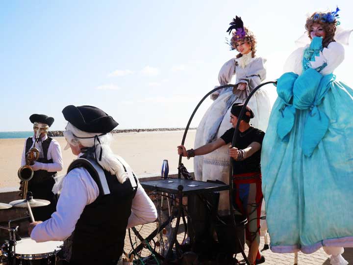 troupe-carnaval-venise-renaissance-cirque-indigo